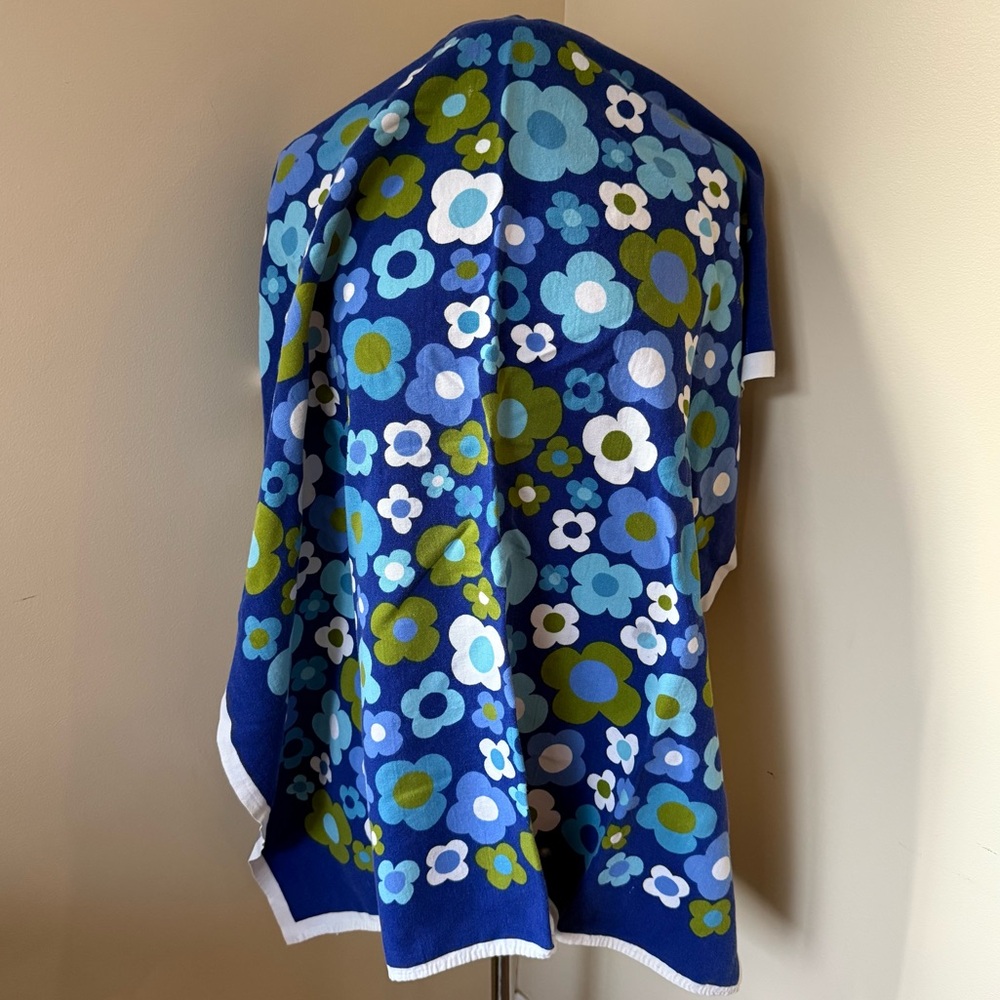 1960s Flower Power Linen‎
